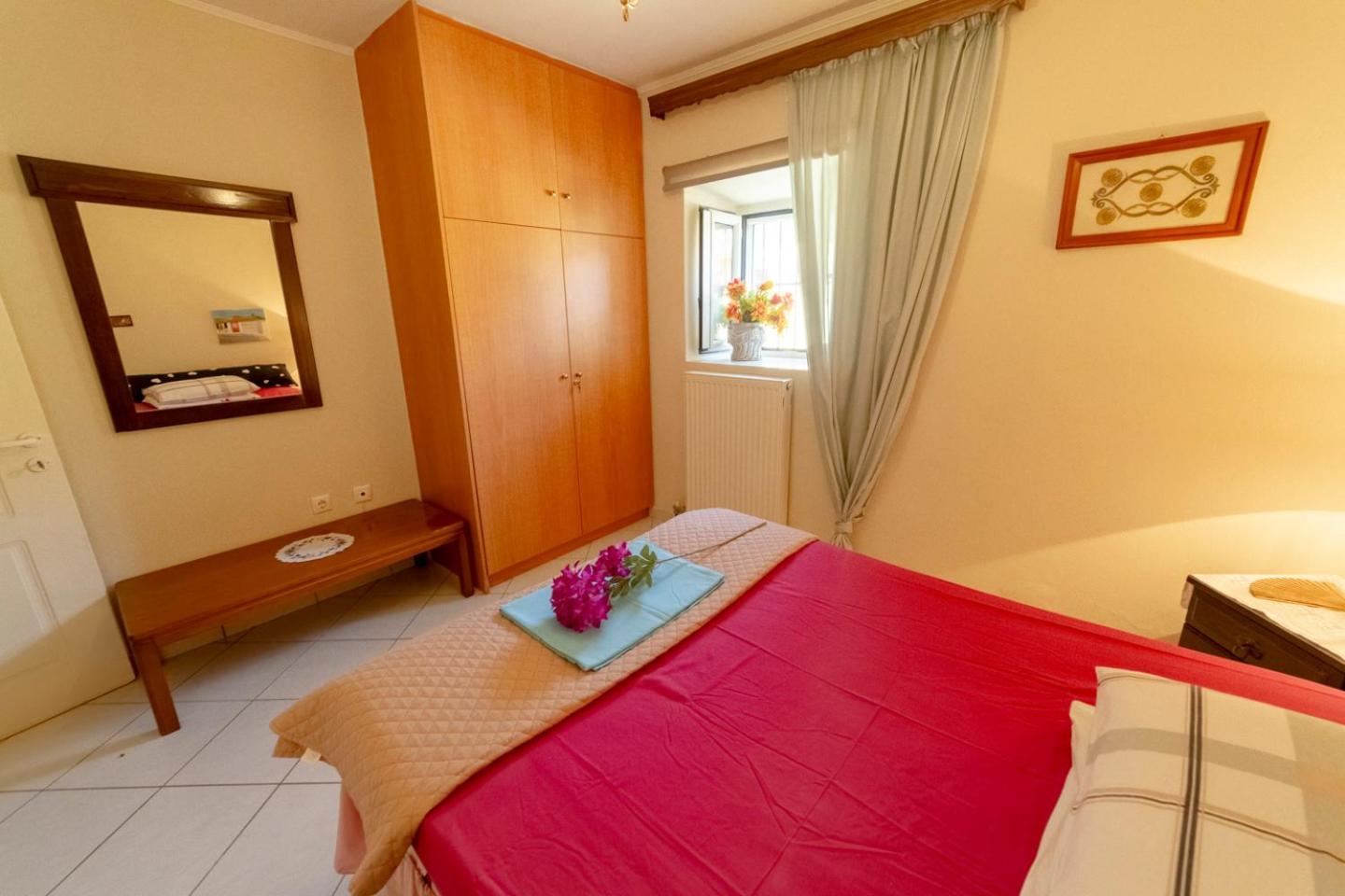 Krasa 2Bedroom Apartment Agios Matthaios  ภายนอก รูปภาพ
